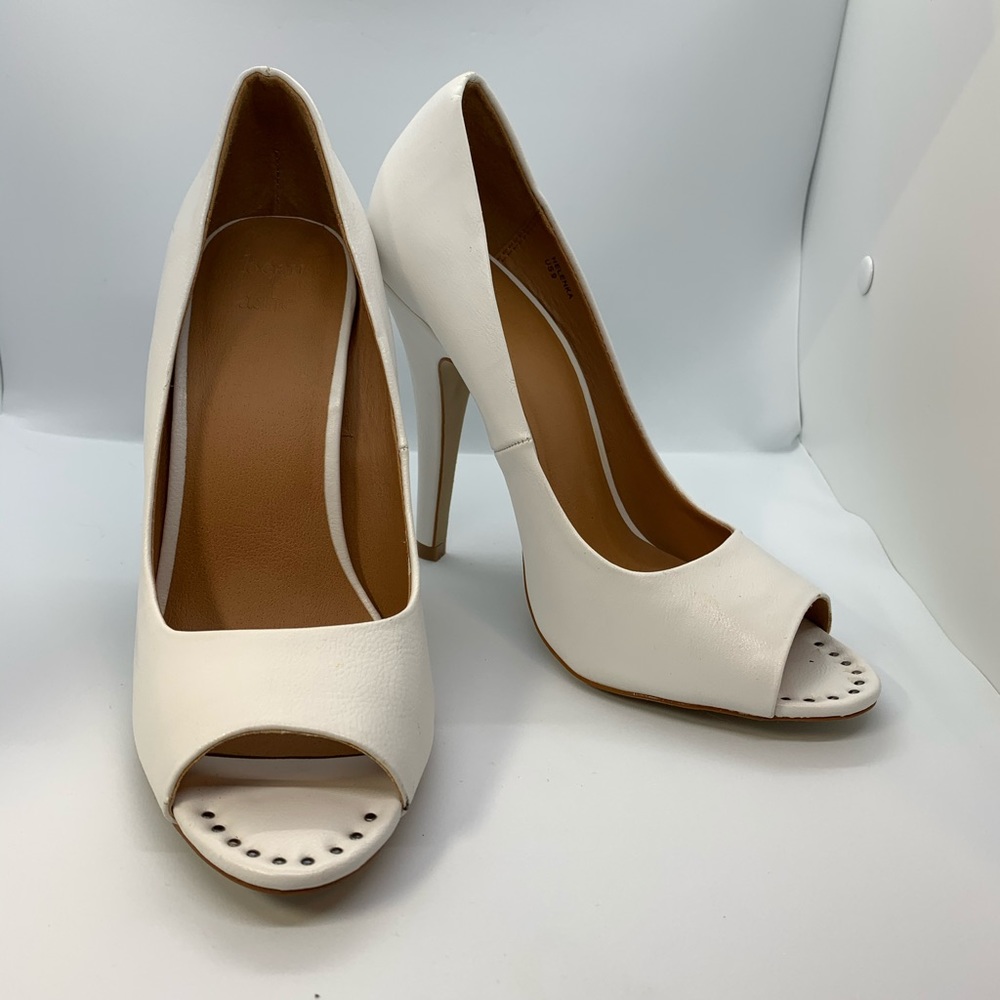 Beau + Ashe Helenka white heels